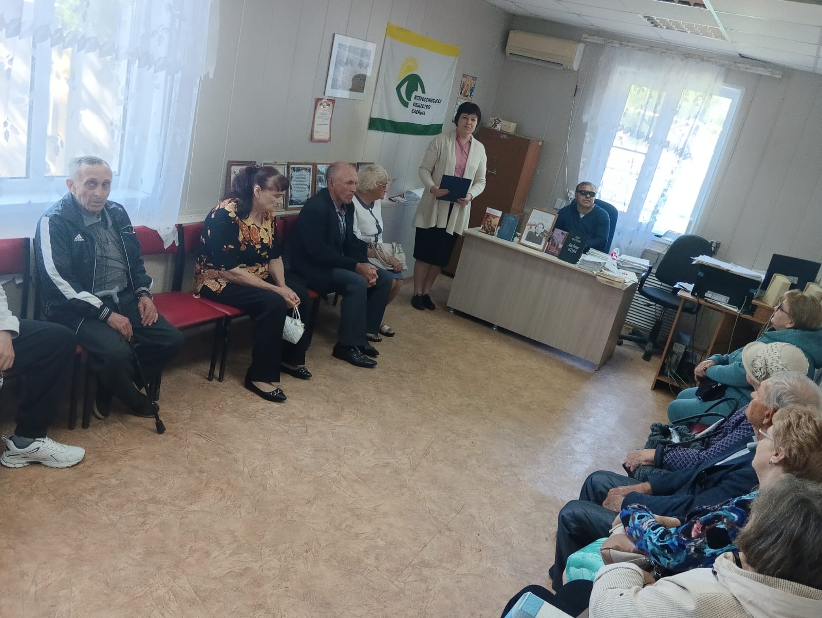 _1_22.05.2025_литературно-_поэтический__час__Здесь__оставлено__сердце__мое.jpeg