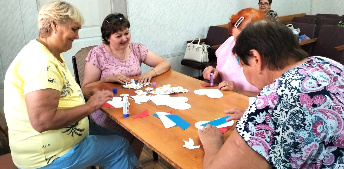 _3_22.08.2025_Познавательный_час_Под_стягом_Отчизны_КИБО.jpeg