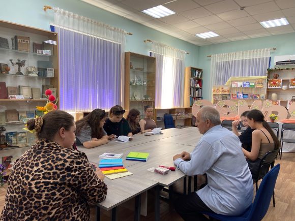 _4_10.07.2025_Литературное_путешествие_Удивительный_мир_поэзии.jpg