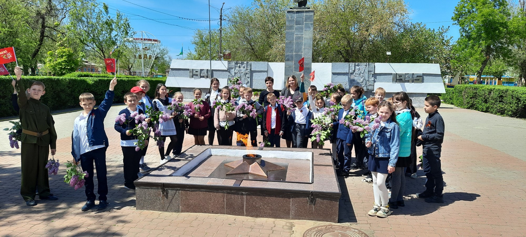 Фото 3. 05.05.2023 Тематический вечер Великим огненным годам святую память сохраняя. ДБ