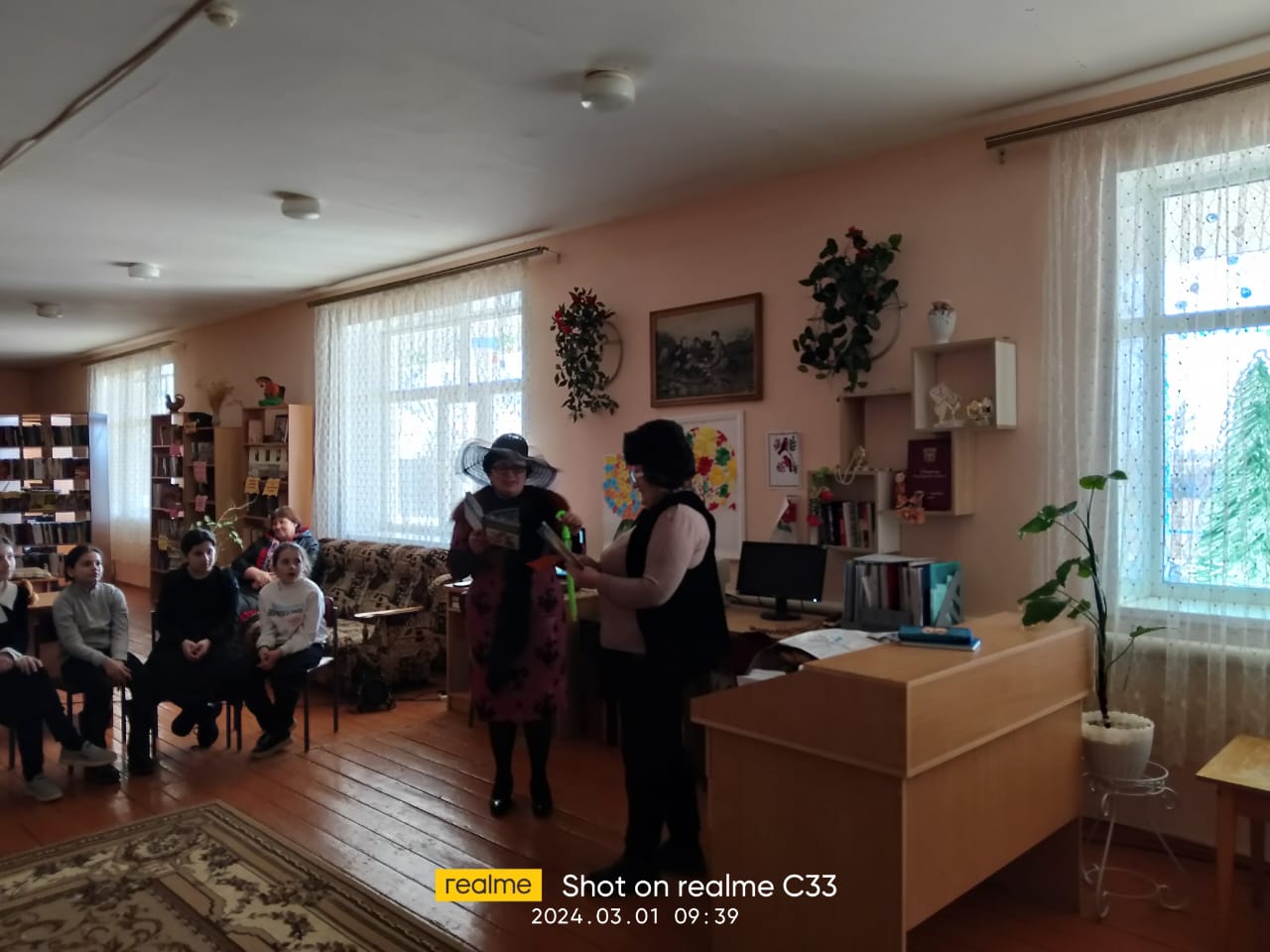 Фото 3. 29.02.2024 Литературный час Искусник крылатого слова в Глубочанском отделе